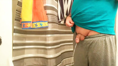 Cory Bernstein: Cory si artis kepergok lagi kencing di rumah teman xxx