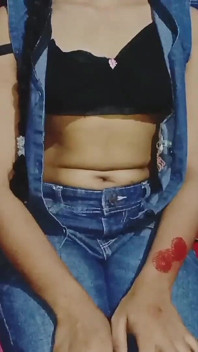 สาวมหาลัยอายุ 18 มีเซ็กซ์ครั้งแรกกับแฟน