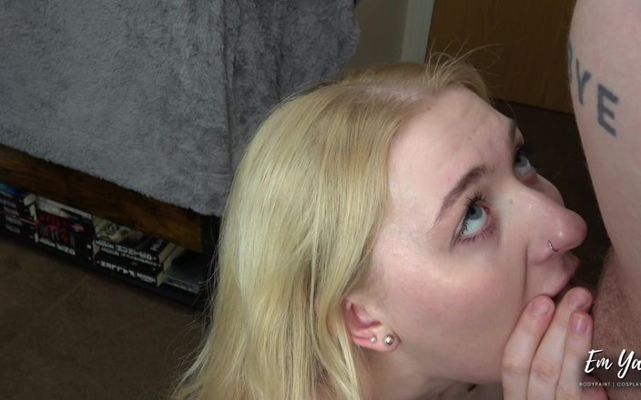 Em Yang: POV: Schwanzreiten | Bauchlage | Blowjob