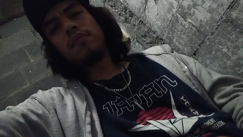 AlexAlejandro13: Můj penis je velmi nápadný