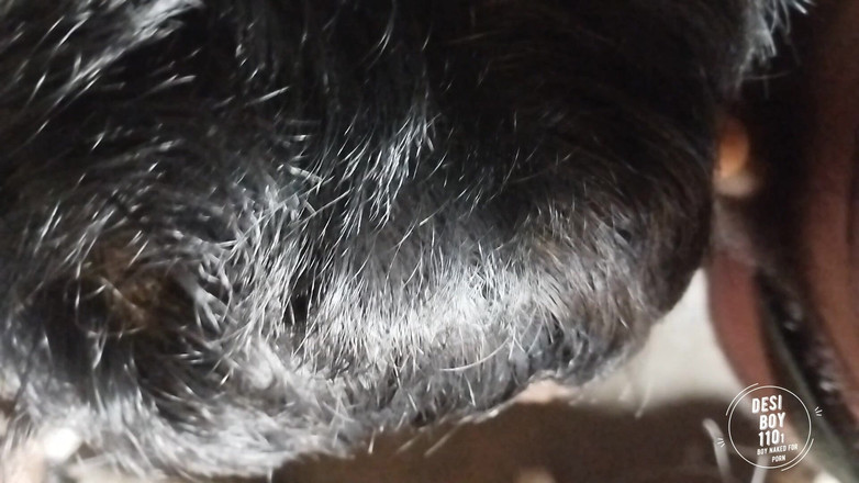 Desiboy110Ankit: Ragazzo che succhia il cazzo dell'amico video di pompino