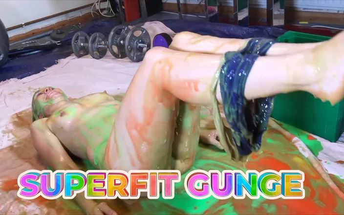 Wamgirlx: Super Fit Gunged Fit Workout