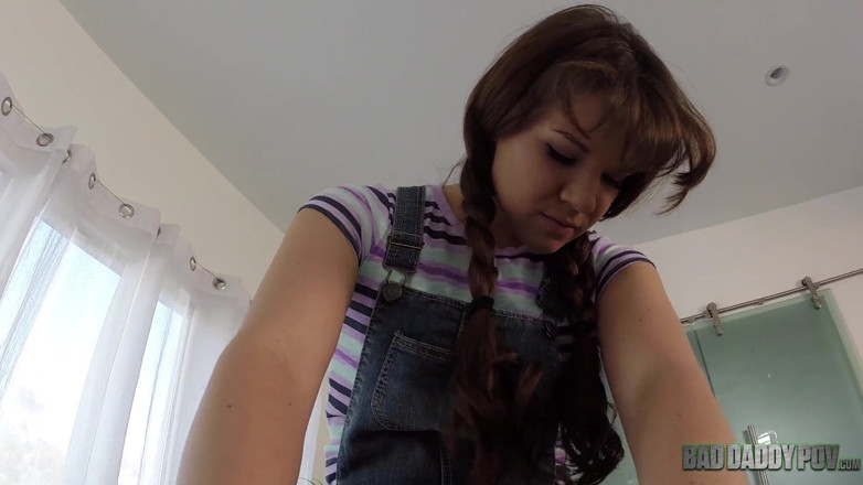 BadStepFamilyPov: Good girl takes Stepdaddy's cock in her horny twat