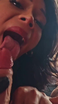 Asiatică supusă Ladyboy prima audiție anală și antrenament pentru sclav