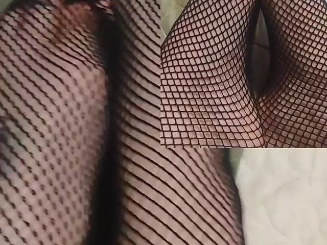 Fishnet Tease (Longtoes45)