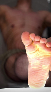 Mes pieds gouvernent ton esprit