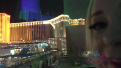 ATK Girlfriends: Prsty potěší růžovou kundičku té mladé Cleo