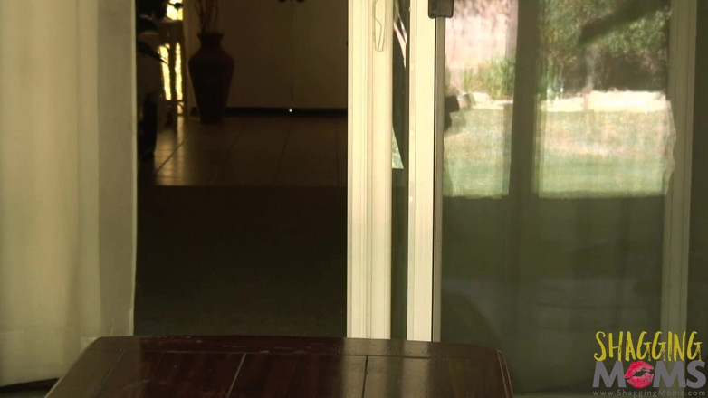 Shagging Stepmoms: Blonde and guy fucking while her friends are in the...