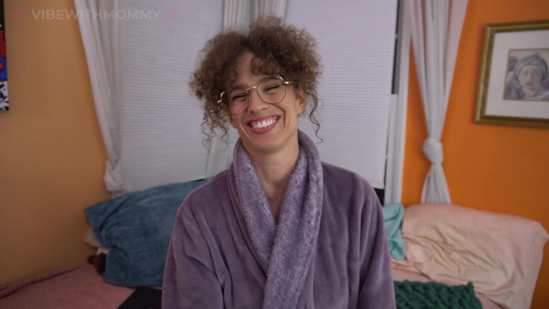 VibeWithMommy: Bv a Beyond My Stinky Pussy Is Gross