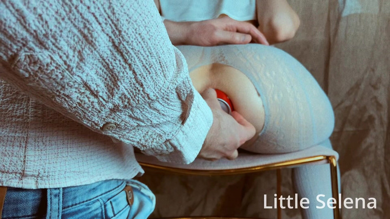 little_selena: Hardcore anální fisting a výhřez se sodovkou uvnitř zadku