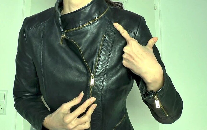 Lady Victoria Valente: Zipy My Leather Jacket s detailem