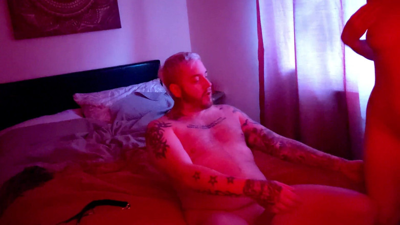 Lily kink: Pelacur kecil yang baik