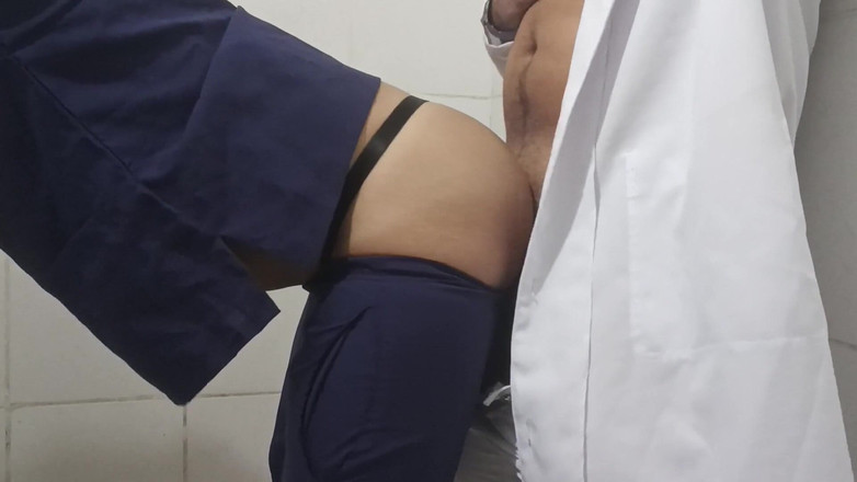 MiguellTrajano: Doctor and Nurse Have Sex in Hospital Bathroom