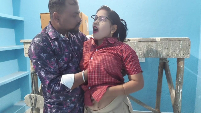 Sona bhabhi: Моя лучшая подруга жестко трахнула меня, когда мы одни дома