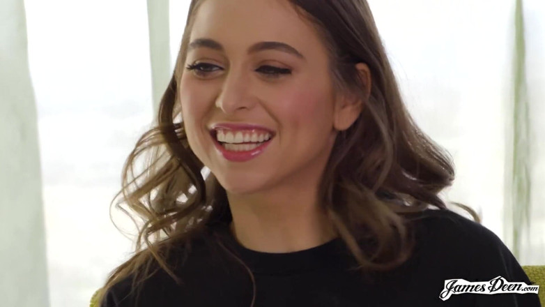 James Deen: Riley Reid maravilhosamente satisfeita com buceta lambendo de James Deen