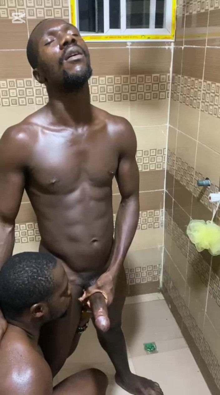solomonnaija: Gioca con un bel cazzo