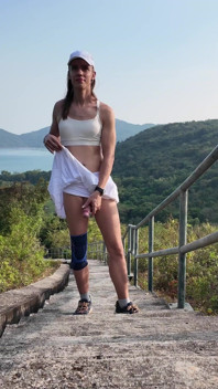 Sexy hikking s hubenou trans Olyou Mayer