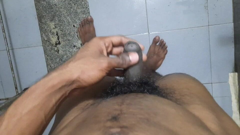 Wheyincognito: 18 años con la polla peluda masturbándose