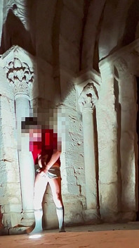 Cumshot quá mức ở một nơi siêu rủi ro