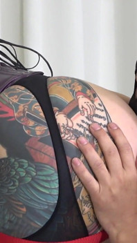 Deodorizing and Licking Armpits, Anus, and Pussy, Mistress Enjoys Pleasure While Making Masochist Remember Her Scent and Taste