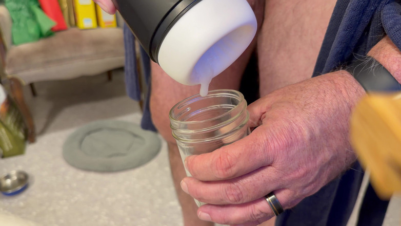 Truridge: 윤활유의 새로운 장난감 정액으로 두 번째 촬영