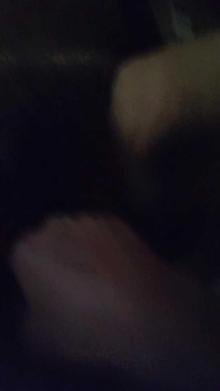 Porn films: 我的妻子问我毛发阴户手淫