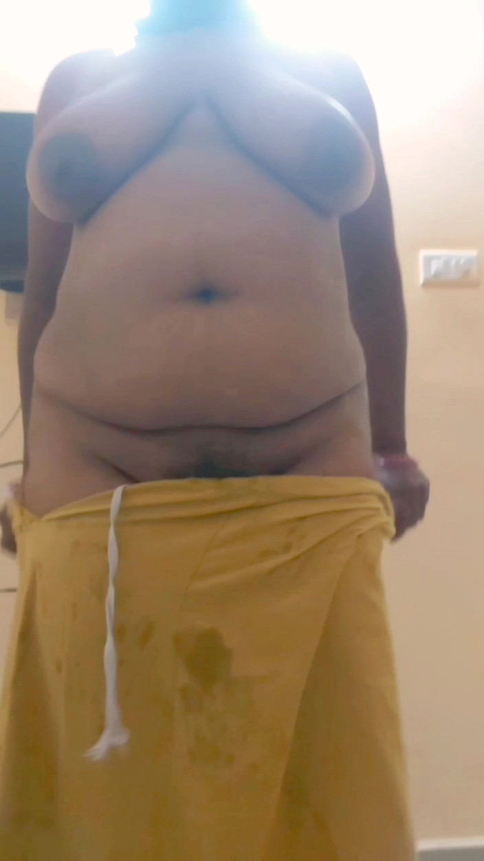 RenuRaj: Desi tamil bbw moglie maya dopo il sesso lavata in...
