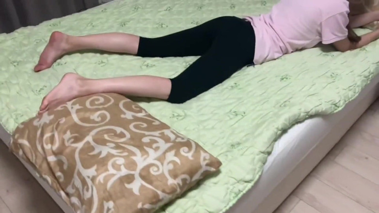 teenstep: Przyrodni brat w pokoju przyrodniej siostry w nocy