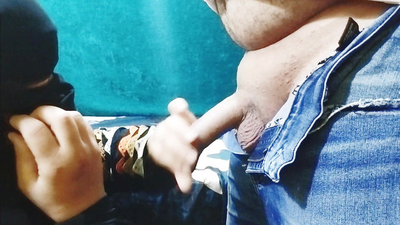 Ahmed and Samah: Người bán của tôi rên rỉ