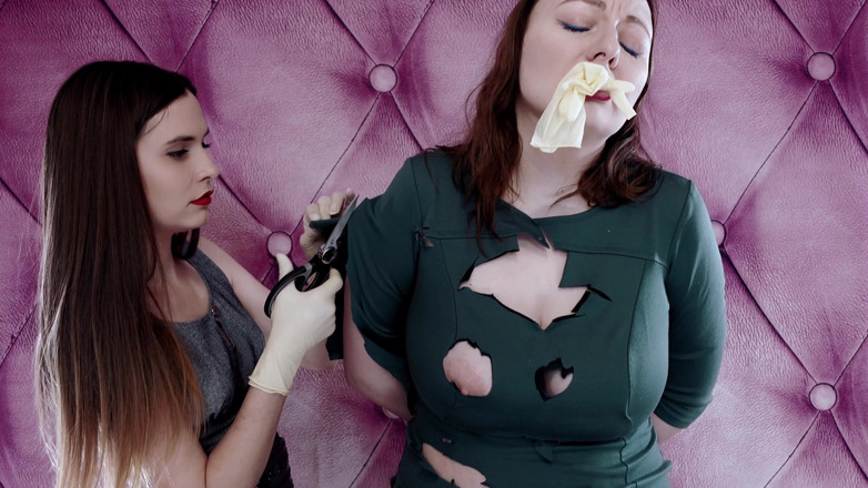 Arya Grander: Videoclip cu distrugerea hainelor - fetișuri lesbiene BDSM perverse