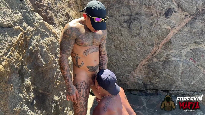 ForeSkinMafia By Boomer Banks: Foreskinmafia: Hayden Gotti Fode Jhon Prado Em Público Gay, Praia...