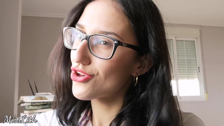 Miss Lith Domina: La studentessa ti insegna a segarti