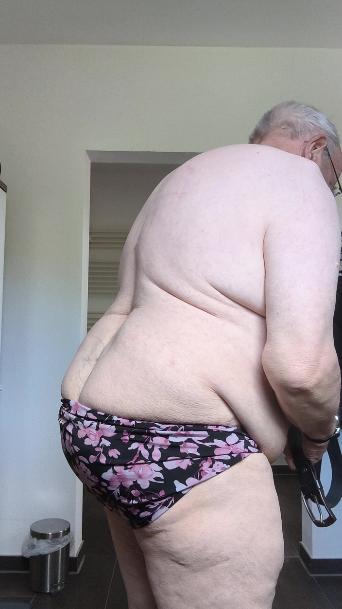 Karlchengeil: Wife's Flower Pantie and Belted