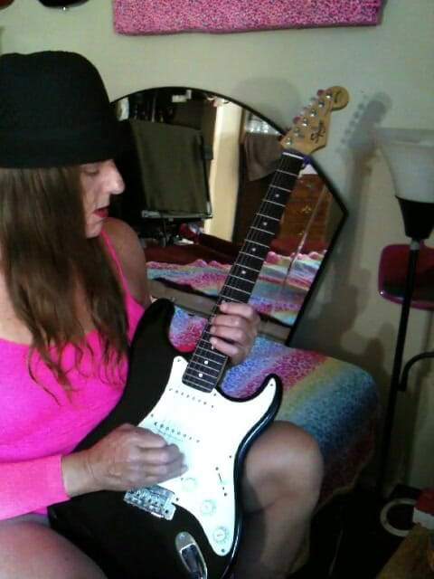 Lizzy Yum vintage and behind the scenes interviews: Lizzy Yum Vintage a V zákulisí 32