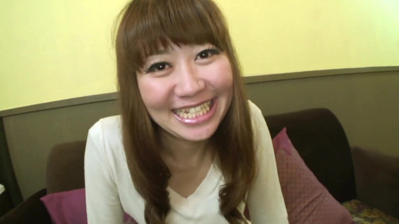 Japan Lust: Adorable Japanese MILF amateur explores
