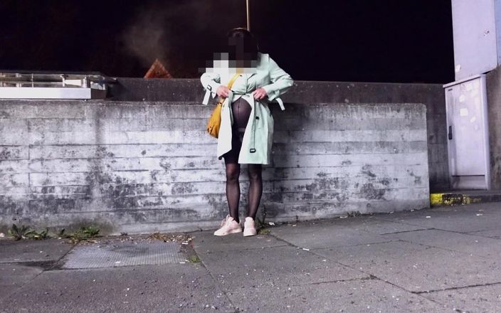 Loreley add: Crossdresser v těle s Penisleeve- Špinavý