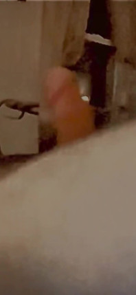 Ben accarezza il suo tronco di twink