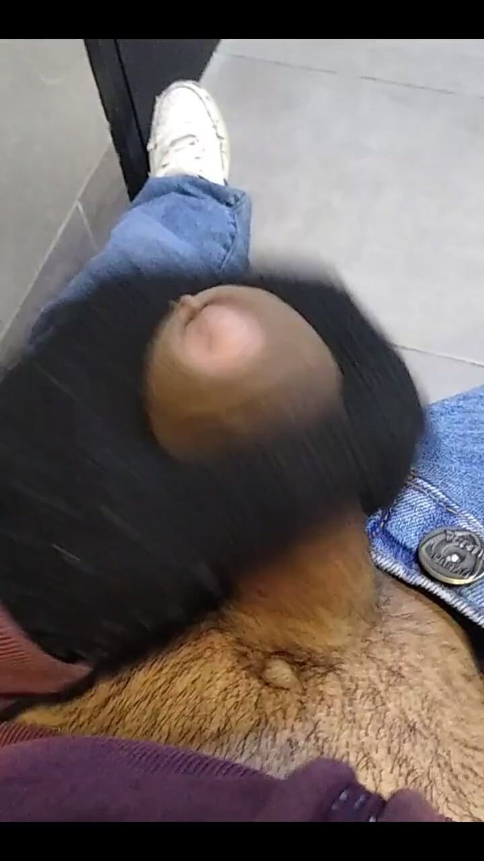 AlexAlejandro13: Kfc टॉयलेट Spilling Milk