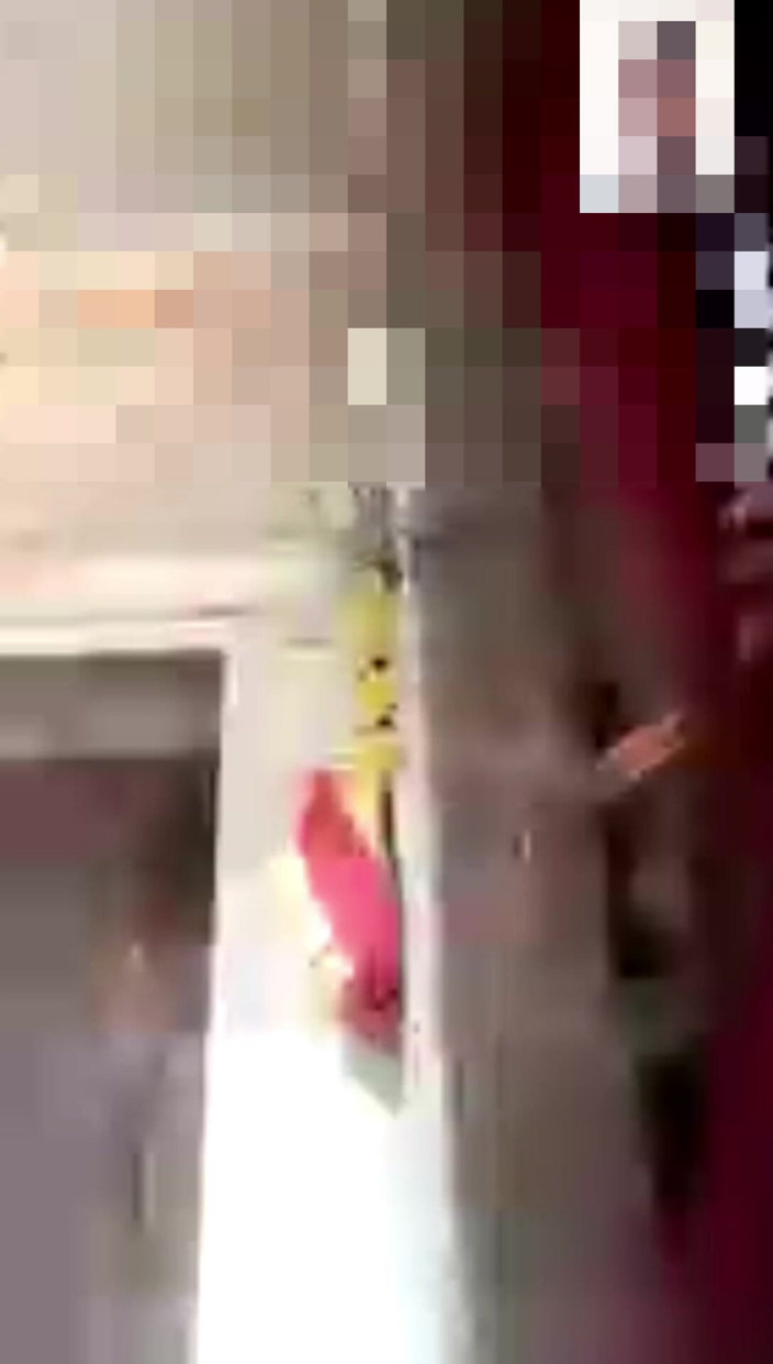 AkashKumar: Desi Village Bhabhi Jabatdast Gand Aur Chut Dikhai Video Call...