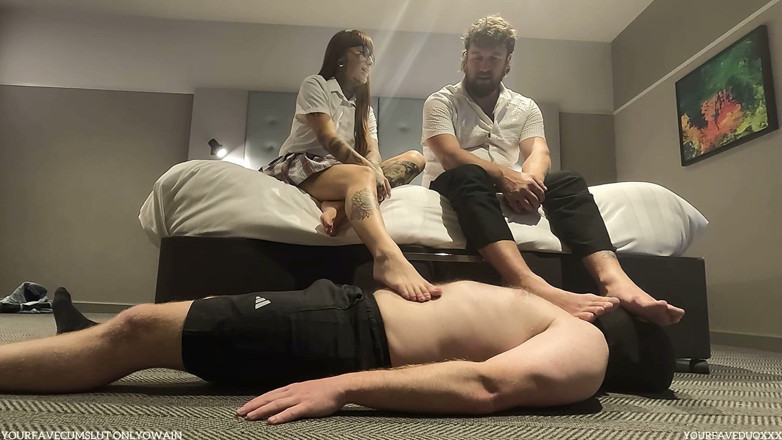 Yourfavecumslut: Using Our Cuck as a Foot Rest