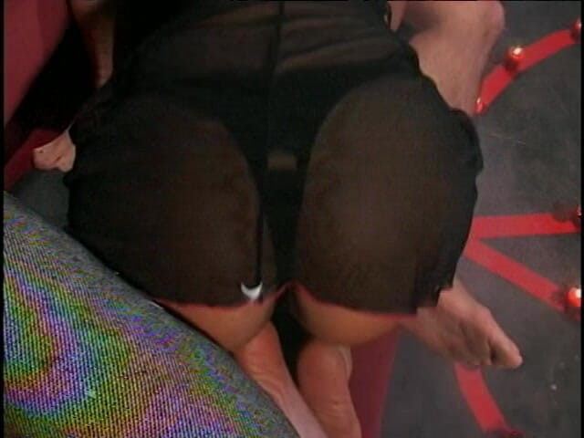 Fuck me Hard: Tóc màu gỗ mun bị nện vào đít