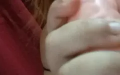 Oyuncağımı gerçek bir penis olarak kullanıyorum