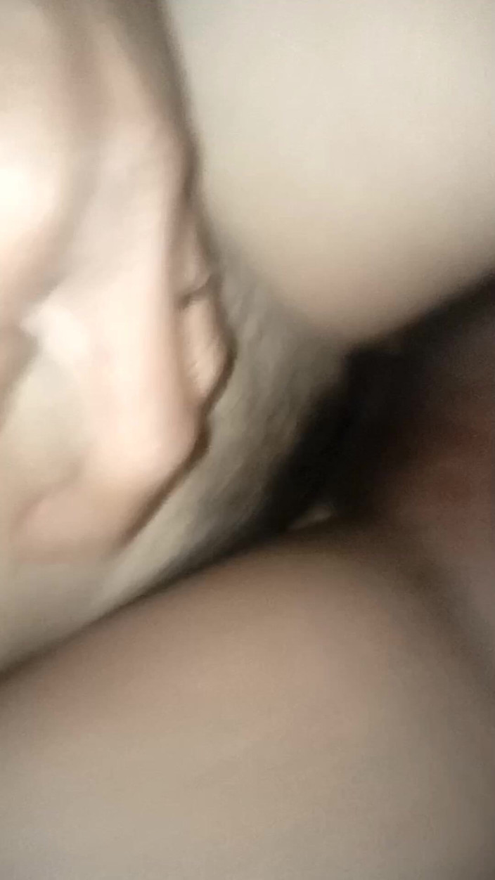 Jhon Hamster: Helt öppna gymnasieflickor