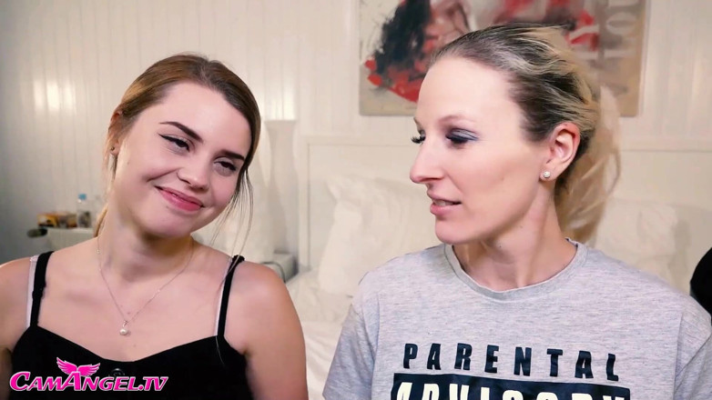 CamAngel: Sevimli genç jamie ile ateşli üçlü seks