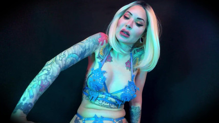 Baal Eldritch: Tugas musim panas yang keji, membusuk dalam keji... selama 24 Jam -asli