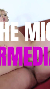 Hot MILF Having Pussy Fuck