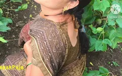 Desi Village Girlfriend Boyfriend Went to the Farm and Pressed Her Boobs in the Cotton Field and Showed Her Full Pussy and He Ur