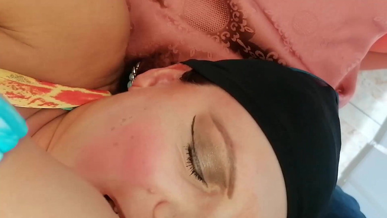 Asisa_oz: Il mio ragazzo mi lascia succhiare il suo cazzo e...
