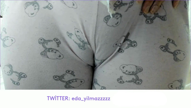 bigass_sexy_bigboobs: Contur de pizdă- Pijamale- Pizdă umflată