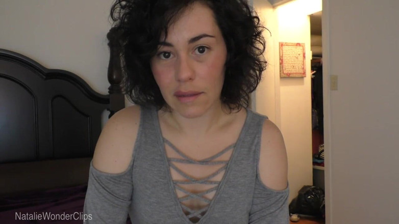 Natalie Wonder: Glitchy girlfriend-bot